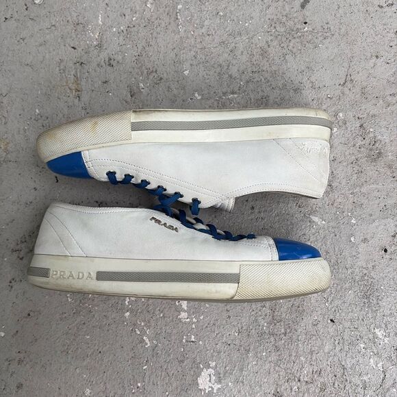 Prada low top leather sneakers - Picture 2 of 9